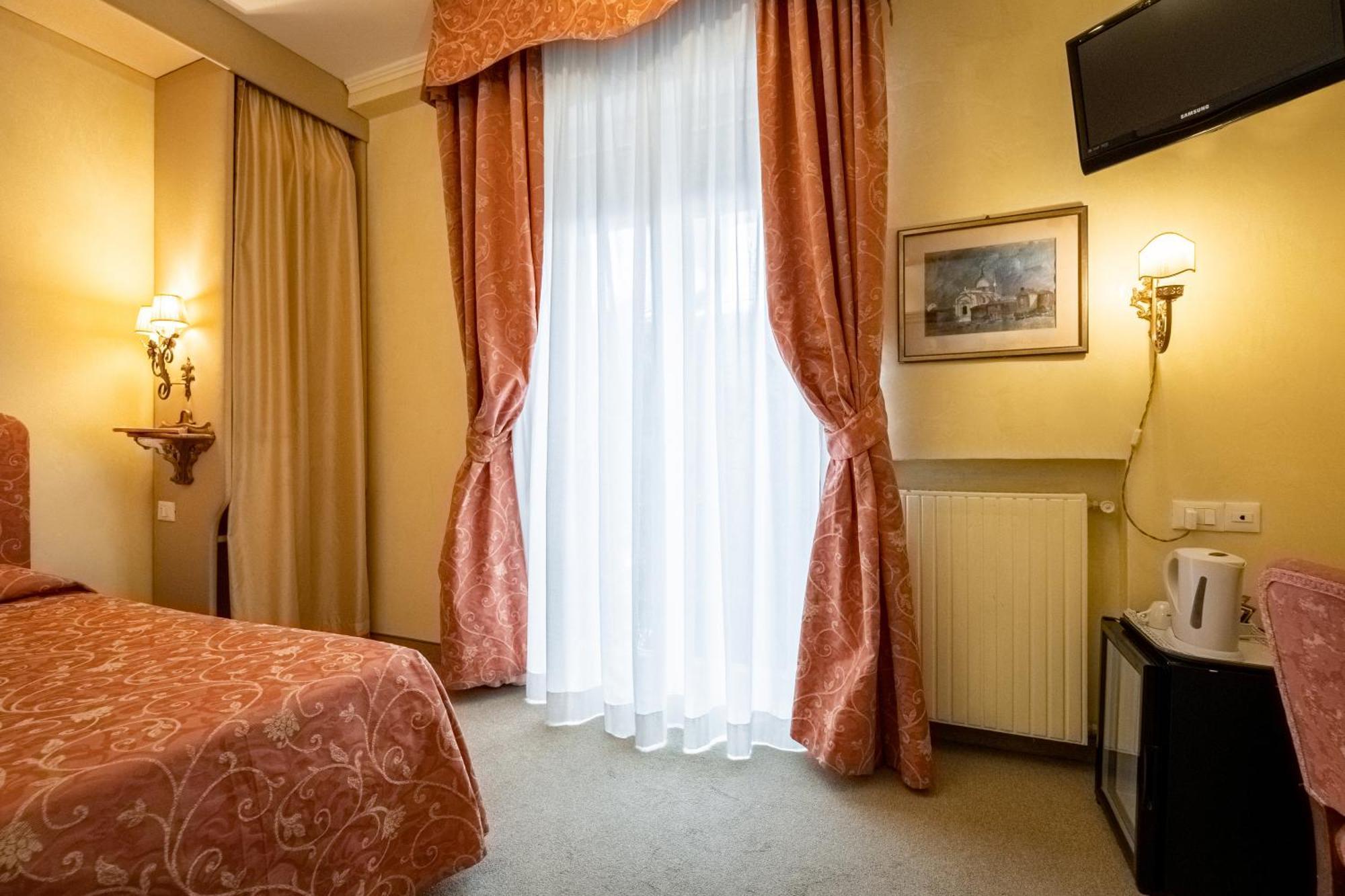 Hotel Rigel Lido di Venezia Phòng bức ảnh